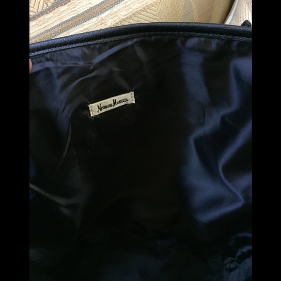 Neiman Marcus 13x17 Oversized Tote Bag - Picture 5 of 5